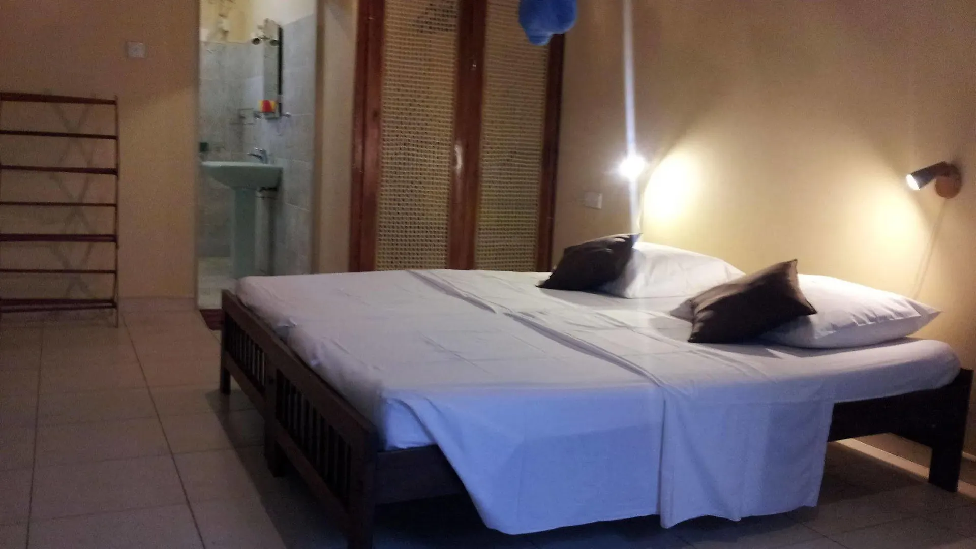 Villa Rosita Νεγκόμπο 2*,