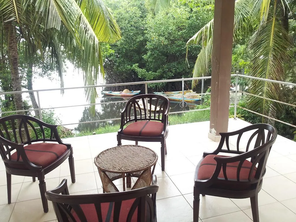 Villa Rosita Negombo 2*,  Srí Lanka
