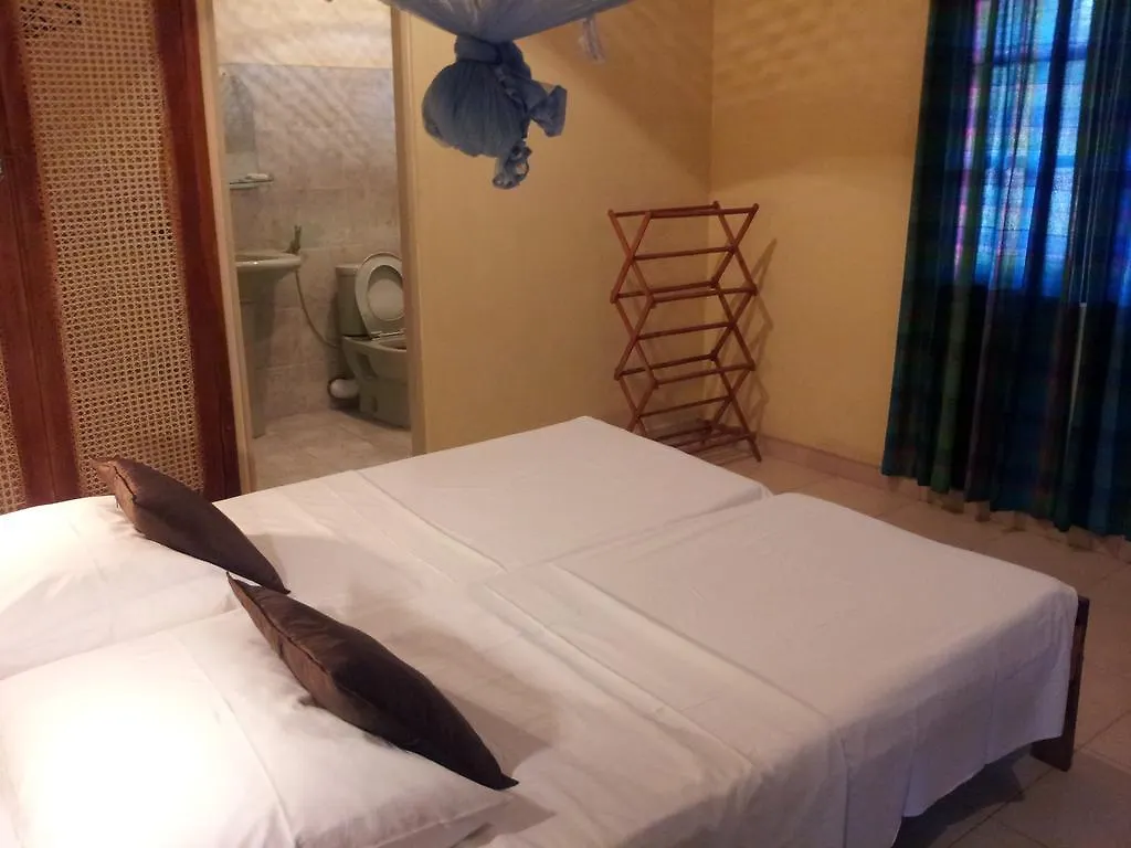 Villa Rosita Negombo 2*,