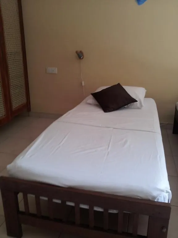 Villa Rosita Negombo 2*,  Srí Lanka